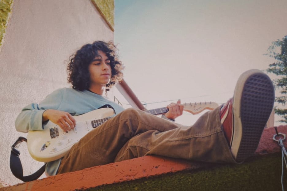 Yaza presenta "Cambio", su sencillo debut