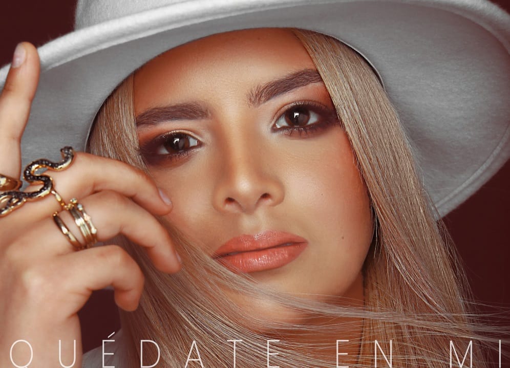 Adriana Moreno presenta su sencillo “Quédate en mi”
