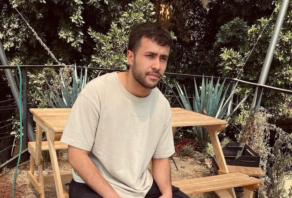 ElArturo estrena su nueva canción "Y Qué" la primera parte de su EP debut