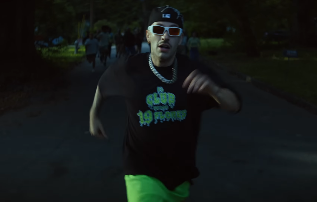 Feid explora nuevos horizontes musicales en su éxito "Vente conmigo"