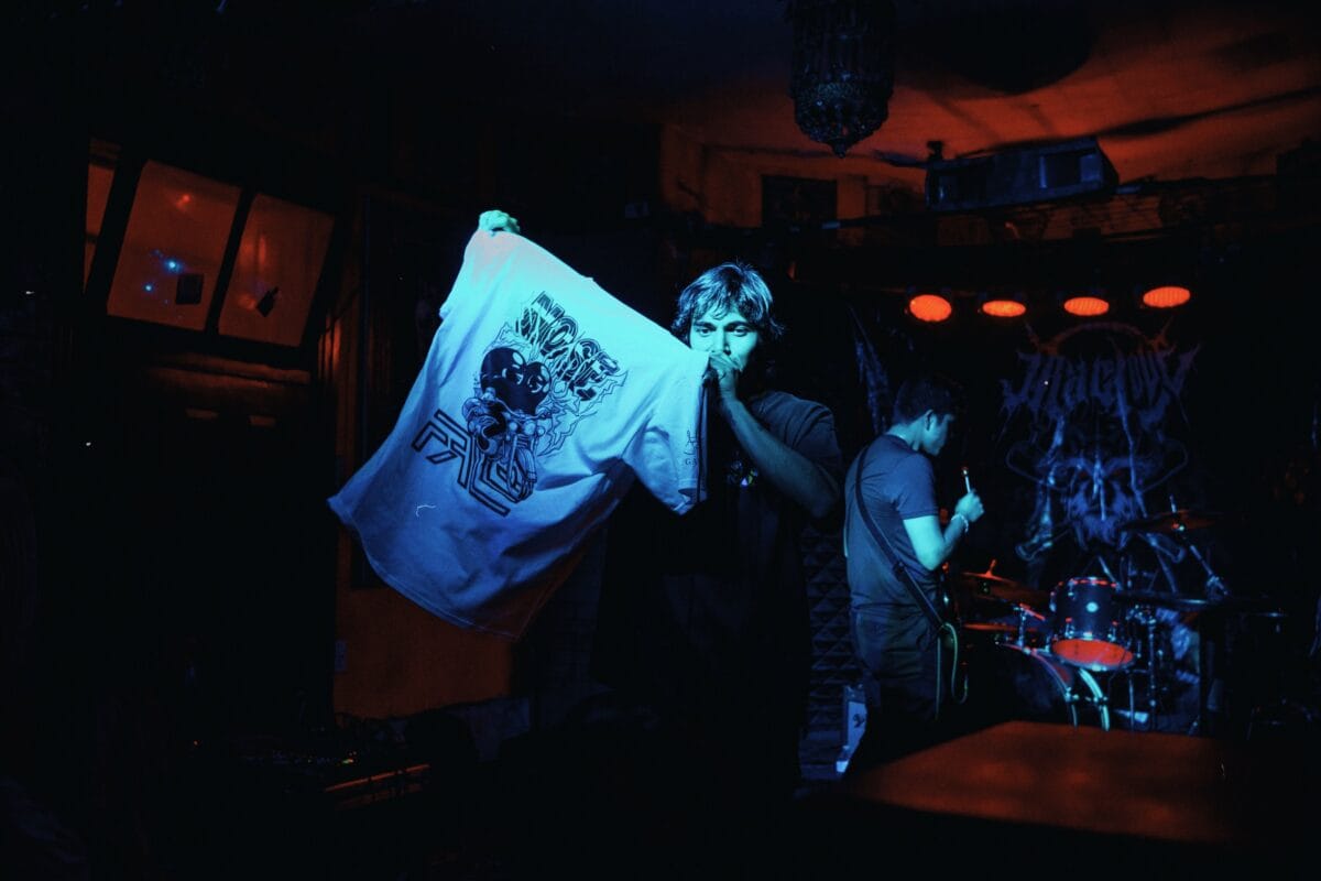 Arturo Loera conquistó la escena musical potosina con su actuación en el Rockabilly Centro