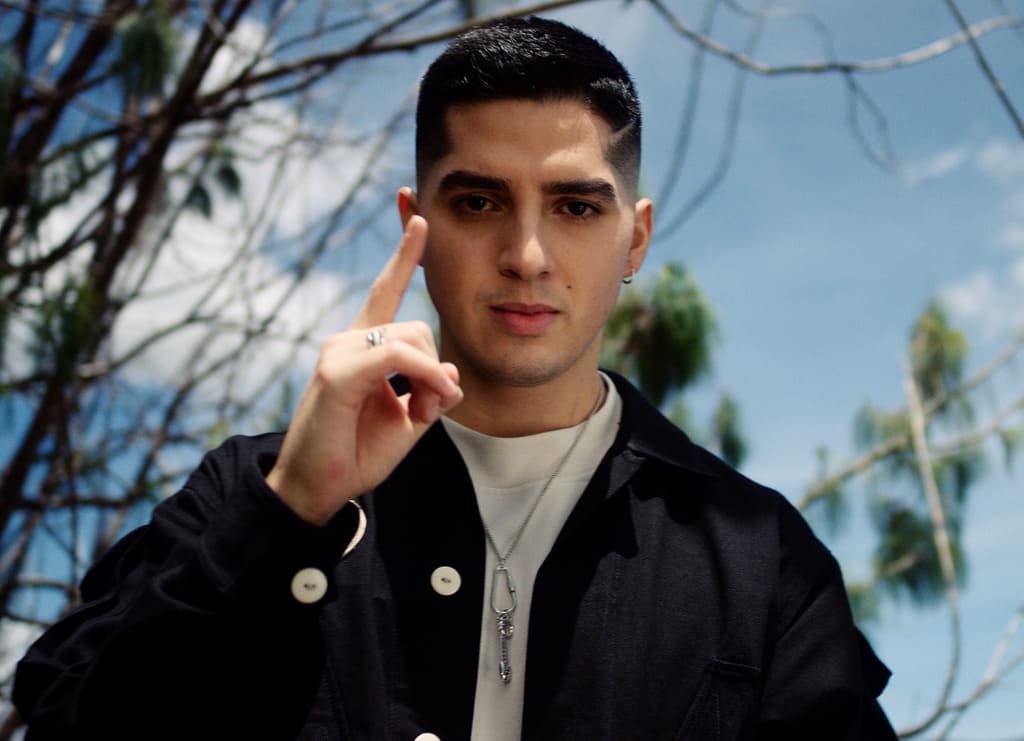 Mati Gómez presenta su nuevo sencillo y video musical “Prometí”