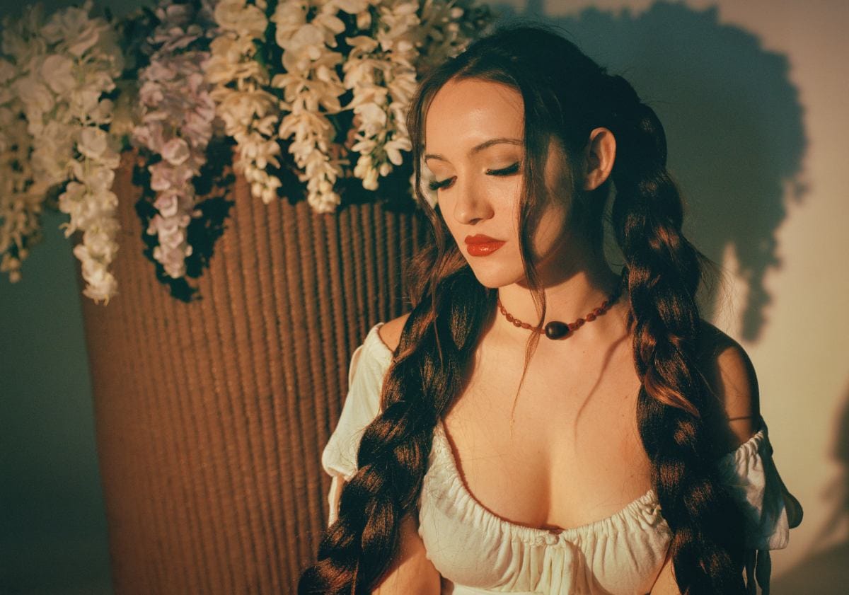 NUNNE trasciende fronteras con su primer álbum "La Selenita"