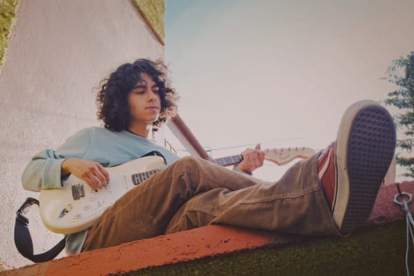 Yaza presenta "Cambio", su sencillo debut