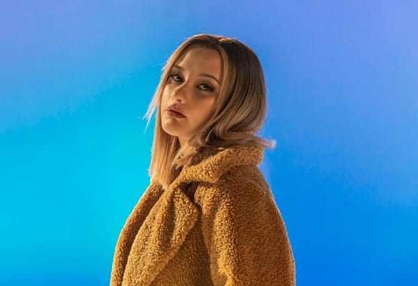 Andrea Sofía presenta su nueva canción “Soy Yo”