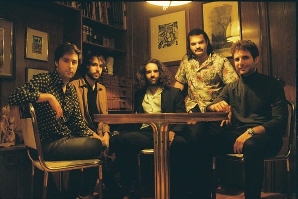 Bacon Radars publican "Keep the Light Off", su álbum de debut