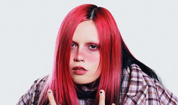 Bruses se presentará en Vive Latino