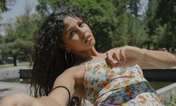 YENDRY es nominada por primera vez al Premio Lo Nuestro en la categoría Artista Revelación Femenina